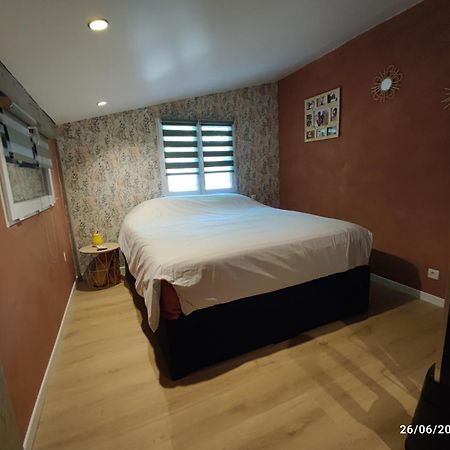 Chambre Au Coeur Du Luberon Bed & Breakfast Céreste Exterior foto