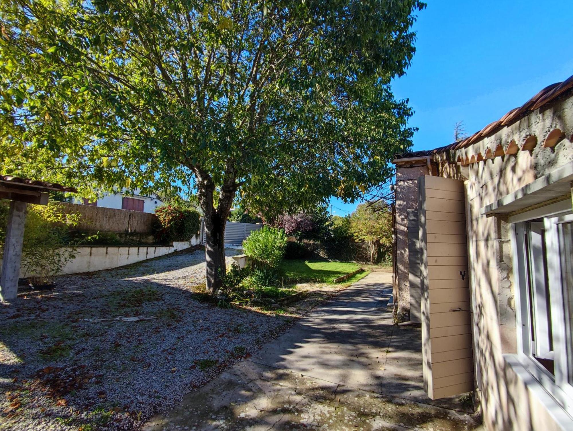 Chambre Au Coeur Du Luberon Bed & Breakfast Céreste Exterior foto