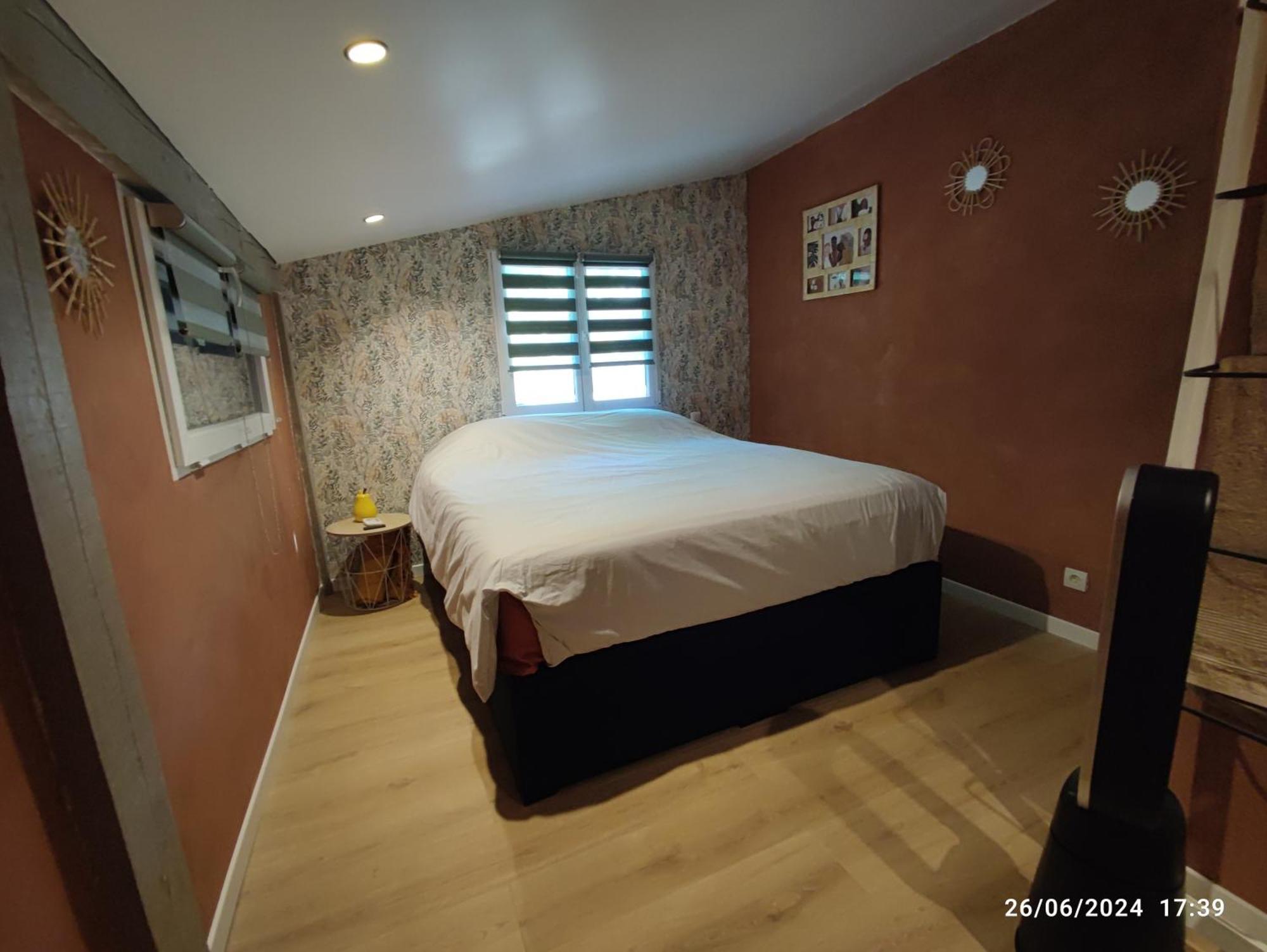 Chambre Au Coeur Du Luberon Bed & Breakfast Céreste Exterior foto